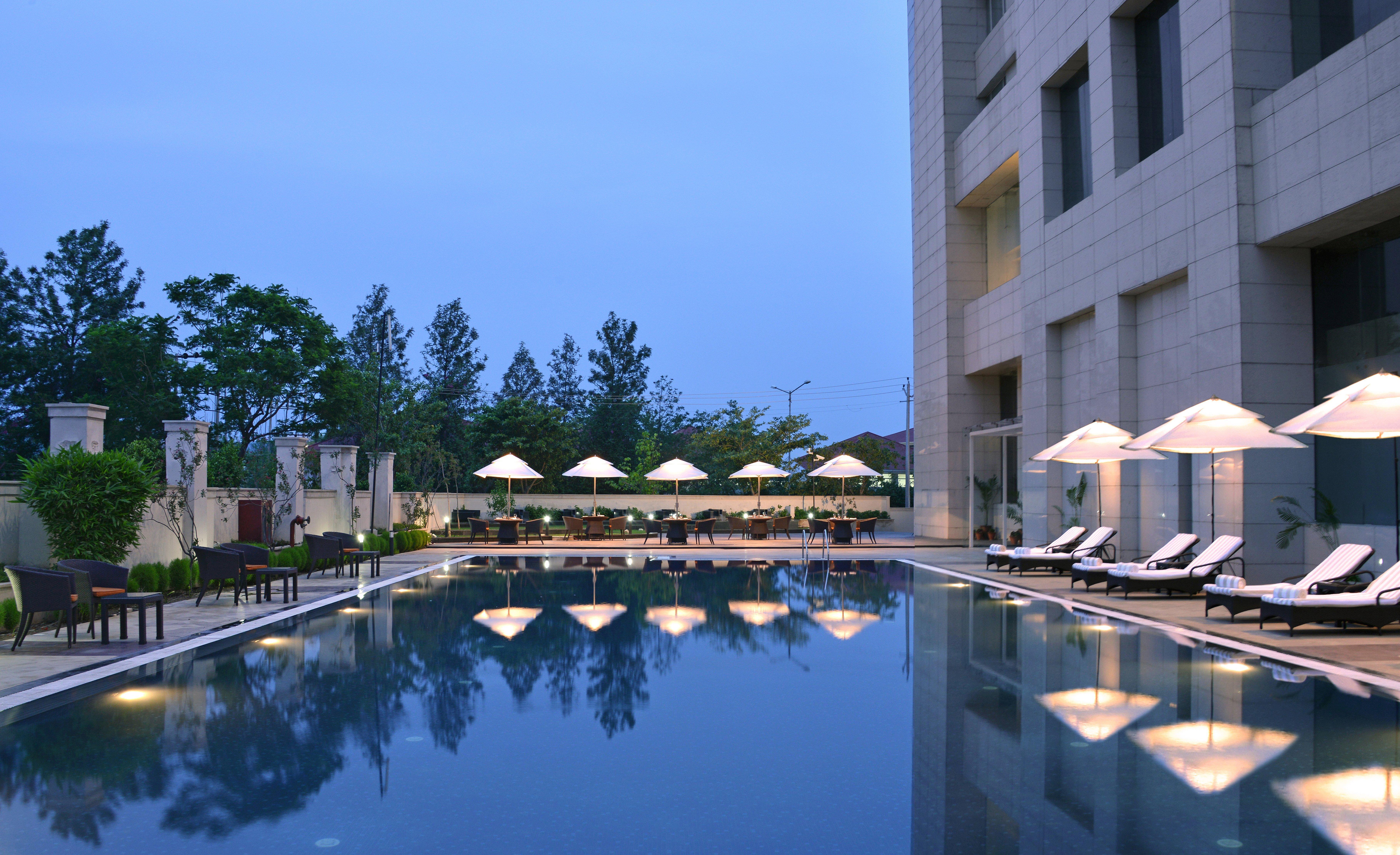 Holiday Inn Chandigarh Panchkula, An Ihg Hotel Dış mekan fotoğraf The Park, Hyderabad