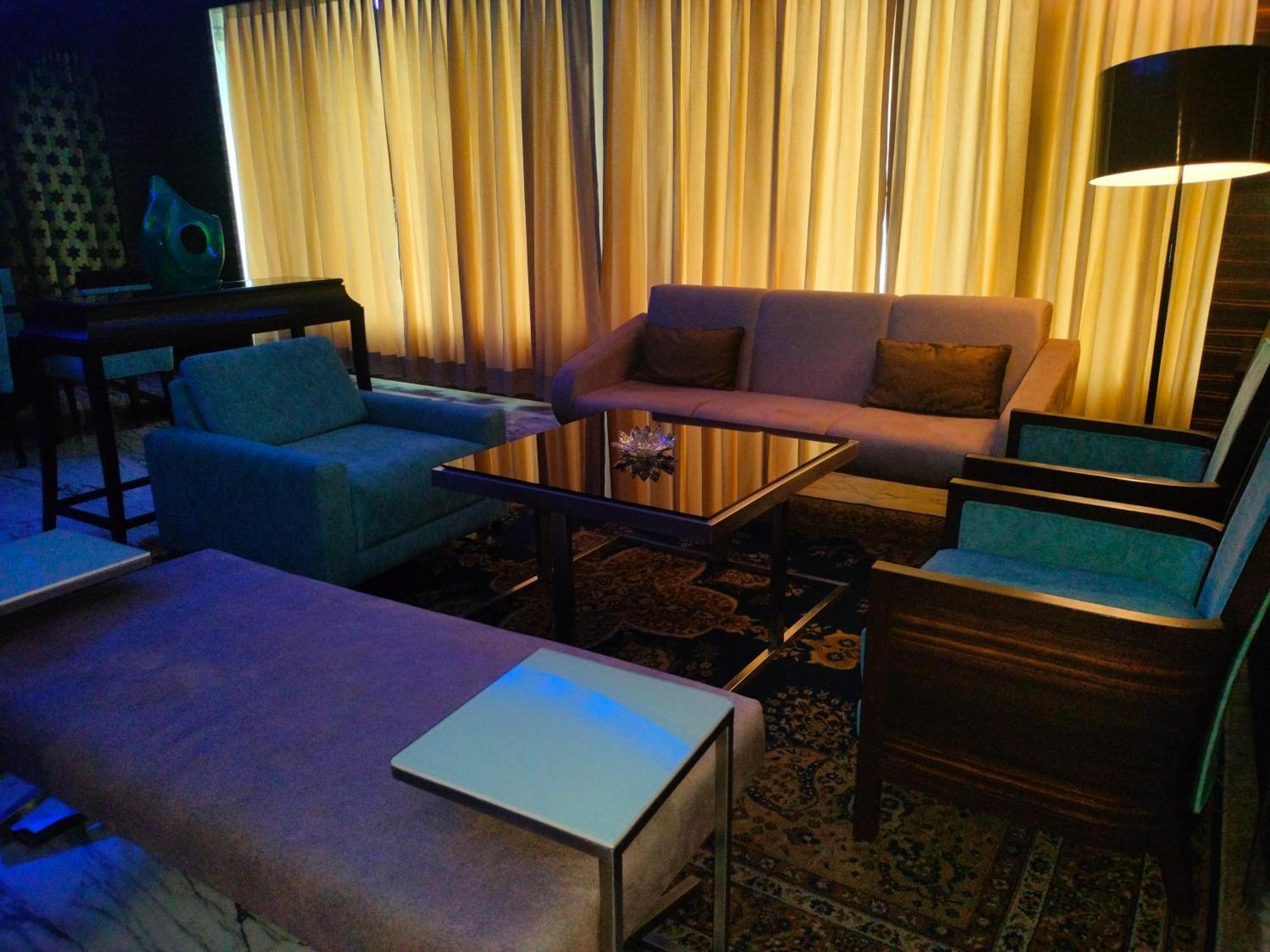 Holiday Inn Chandigarh Panchkula, An Ihg Hotel Dış mekan fotoğraf The interior of the lounge