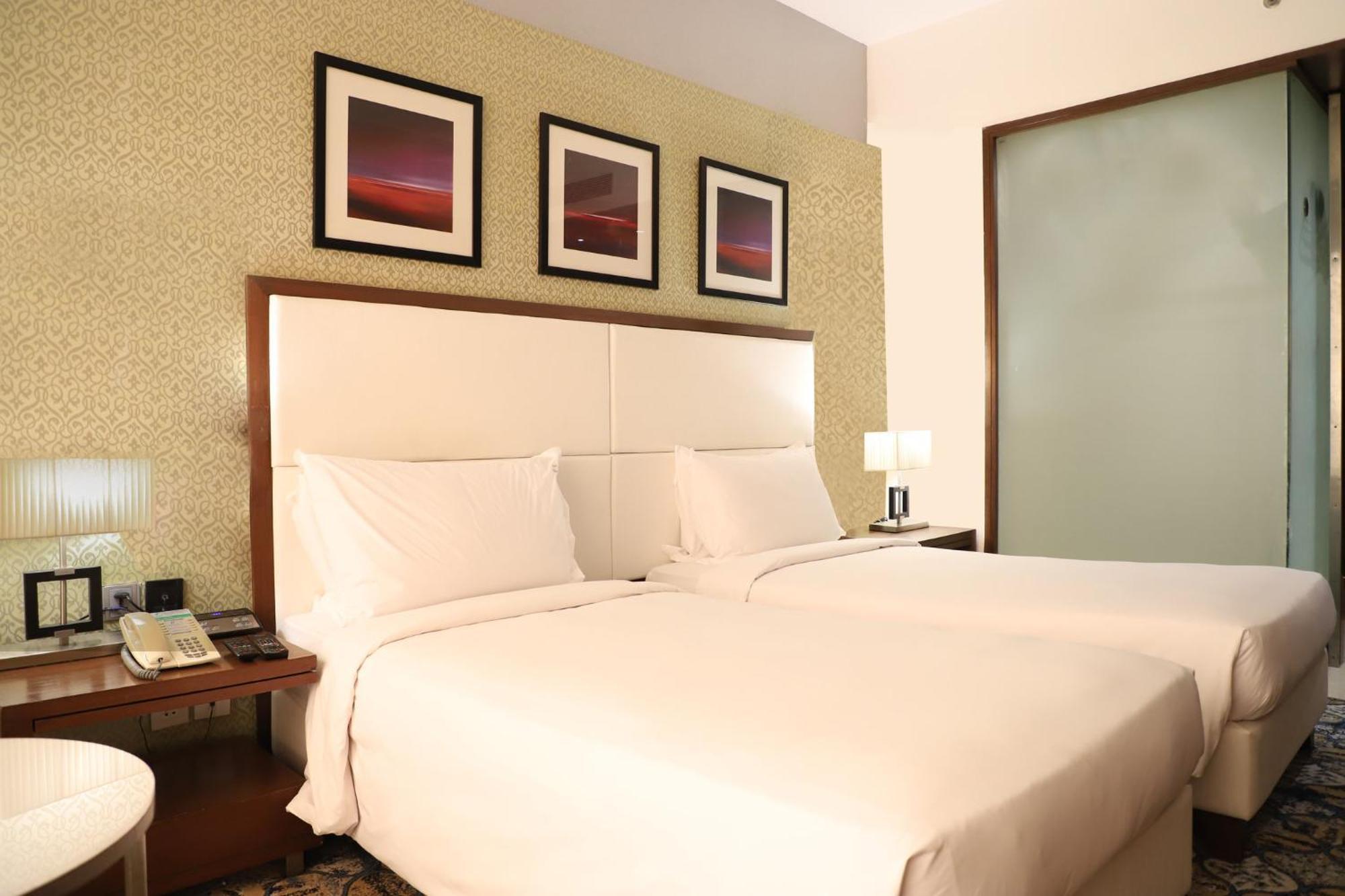 Holiday Inn Chandigarh Panchkula, An Ihg Hotel Dış mekan fotoğraf A room at the hotel