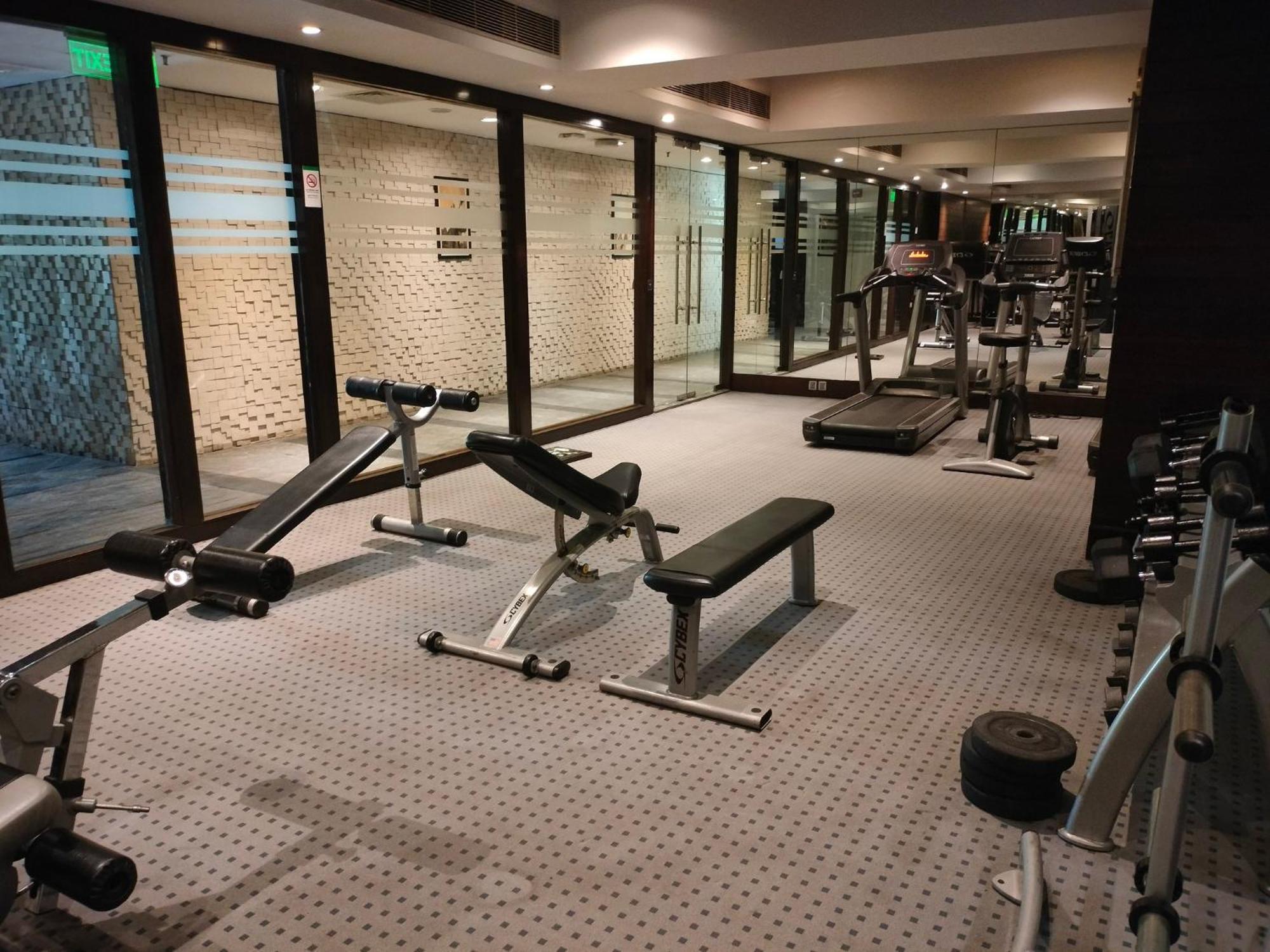 Holiday Inn Chandigarh Panchkula, An Ihg Hotel Dış mekan fotoğraf The gym at the hotel